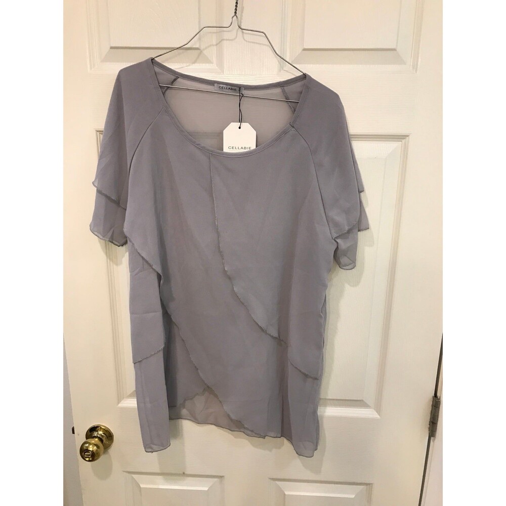 Gray shirt dressy size large.